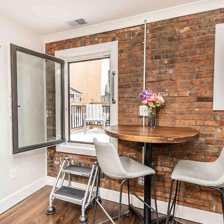 شقة Luxury Design Focused, Detroit Themed Apt Near Downtown In The Art District المظهر الخارجي الصورة